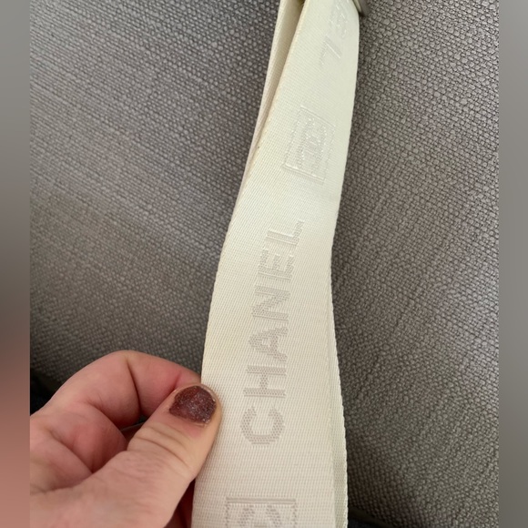 Authentic CHANEL Duffel bag/Gym bag/Tote Large! Duffel bag/Gym bag/Tote SOLD - Picture 10 of 17